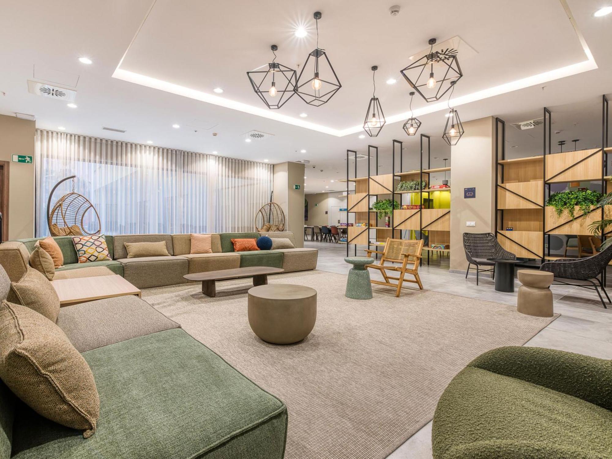 Livensa Living Studios Сан-Себастьян Экстерьер фото